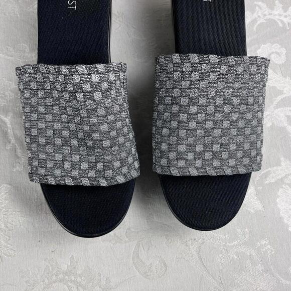 Nine West Womens Shoes Size 8.5 Silver Metaalic Textile Fabric Slide Wedge Heel - Picture 7 of 13
